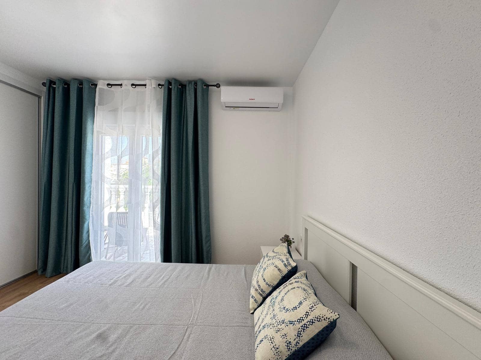 3 soverom Rekkehus til salgs i Torrevieja med svømmebasseng - € 249 900 (Ref: 9169511)