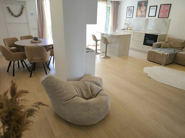 2 bedroom Apartment for sale in La Veleta, Torrevieja with garage - € 180,000 (Ref: 9171398)