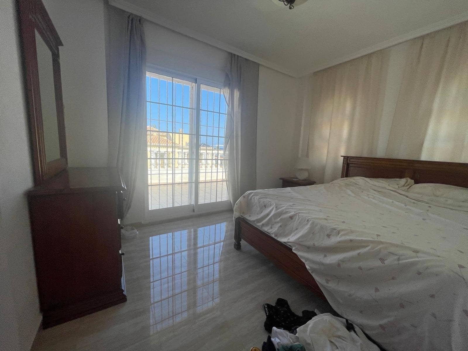 5 slaapkamer Halfvrijstaande villa te koop in La Mata met zwembad - € 670.000 (Ref: 9188417)