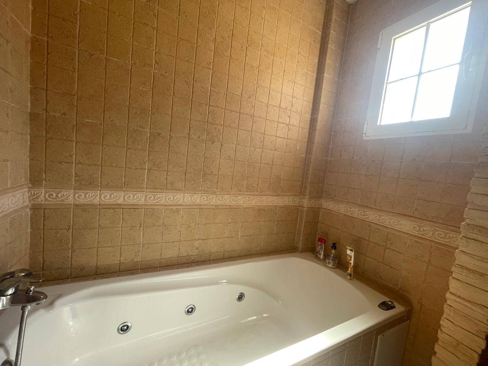 5 slaapkamer Halfvrijstaande villa te koop in La Mata met zwembad - € 670.000 (Ref: 9188417)