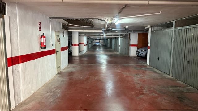 Garage till salu i Torrevieja - 20 000 € (Ref: 9192313)