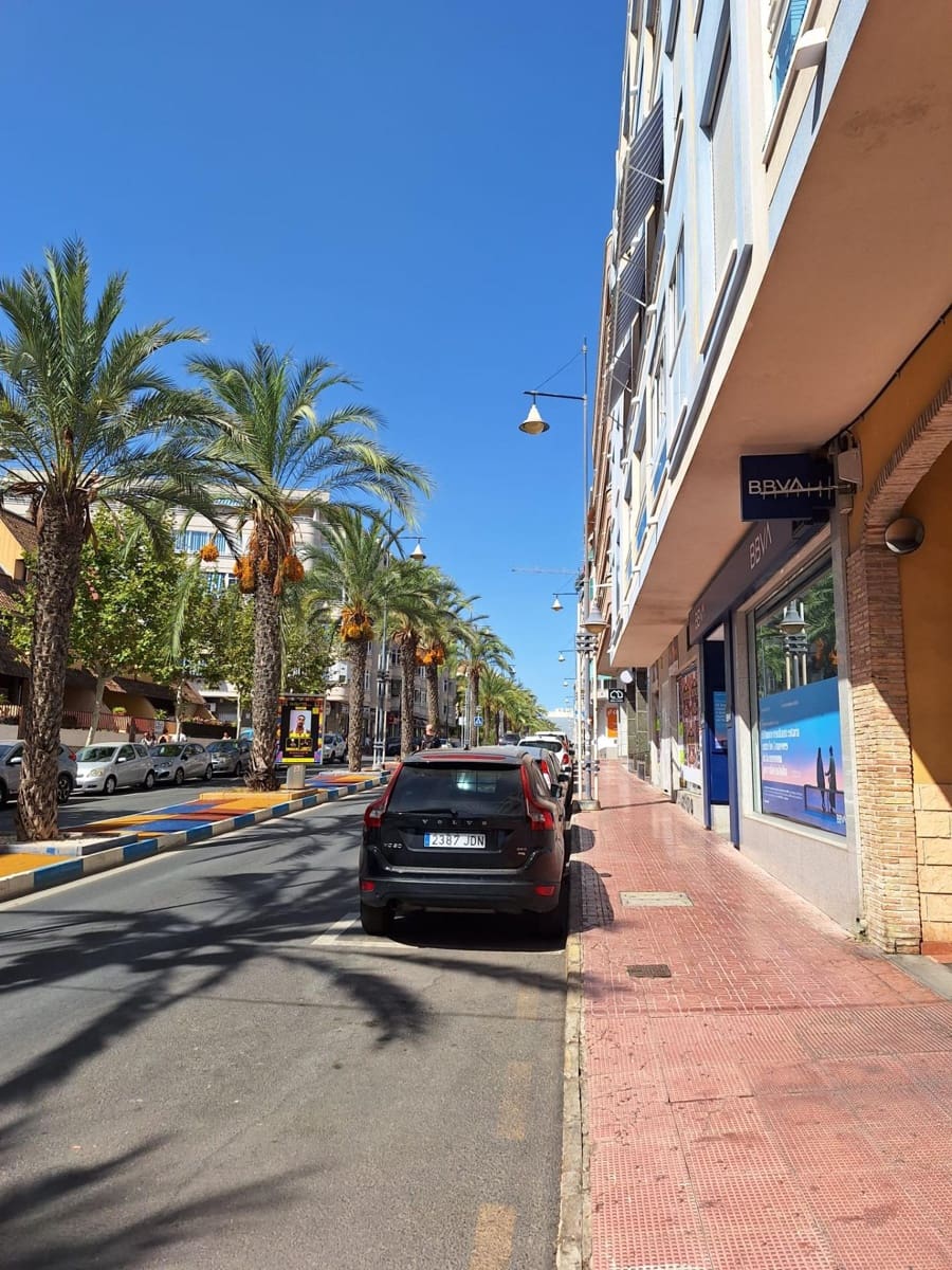 Garage til salg i Torrevieja - € 15.000 (Ref: 9197721)