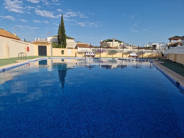 2 soveværelse Bungalow til salg i Los Altos med swimmingpool - € 145.000 (Ref: 9200466)