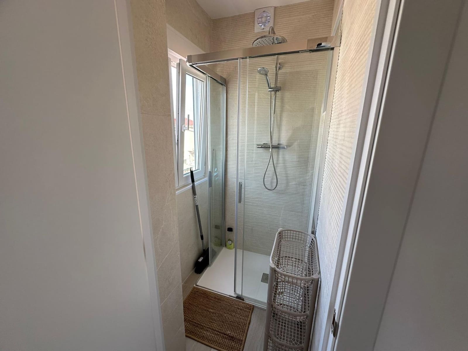 3 bedroom Flat for sale in Alicante / Alacant city - € 149,300 (Ref: 9202411)