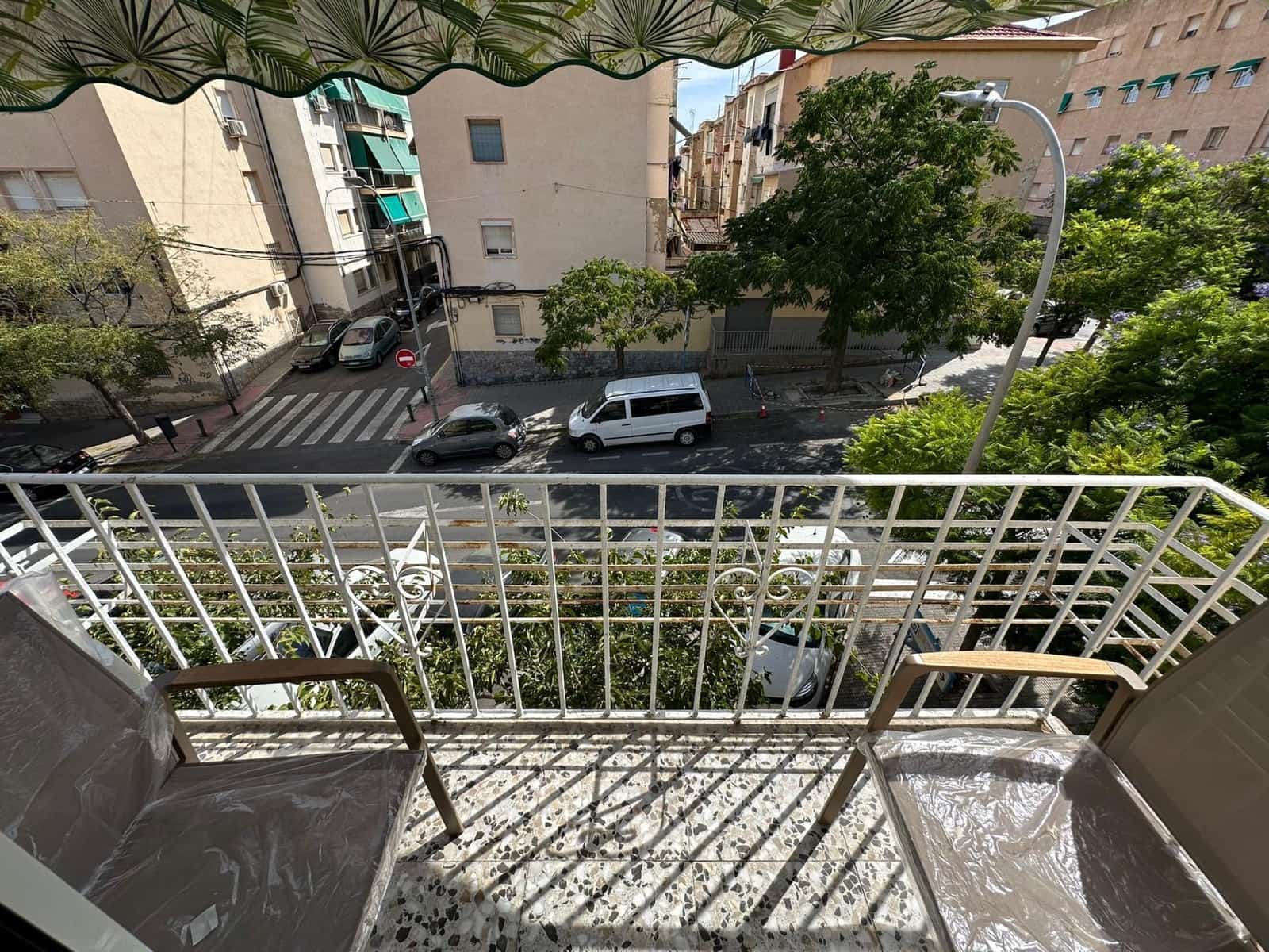 3 bedroom Flat for sale in Alicante / Alacant city - € 149,300 (Ref: 9202411)