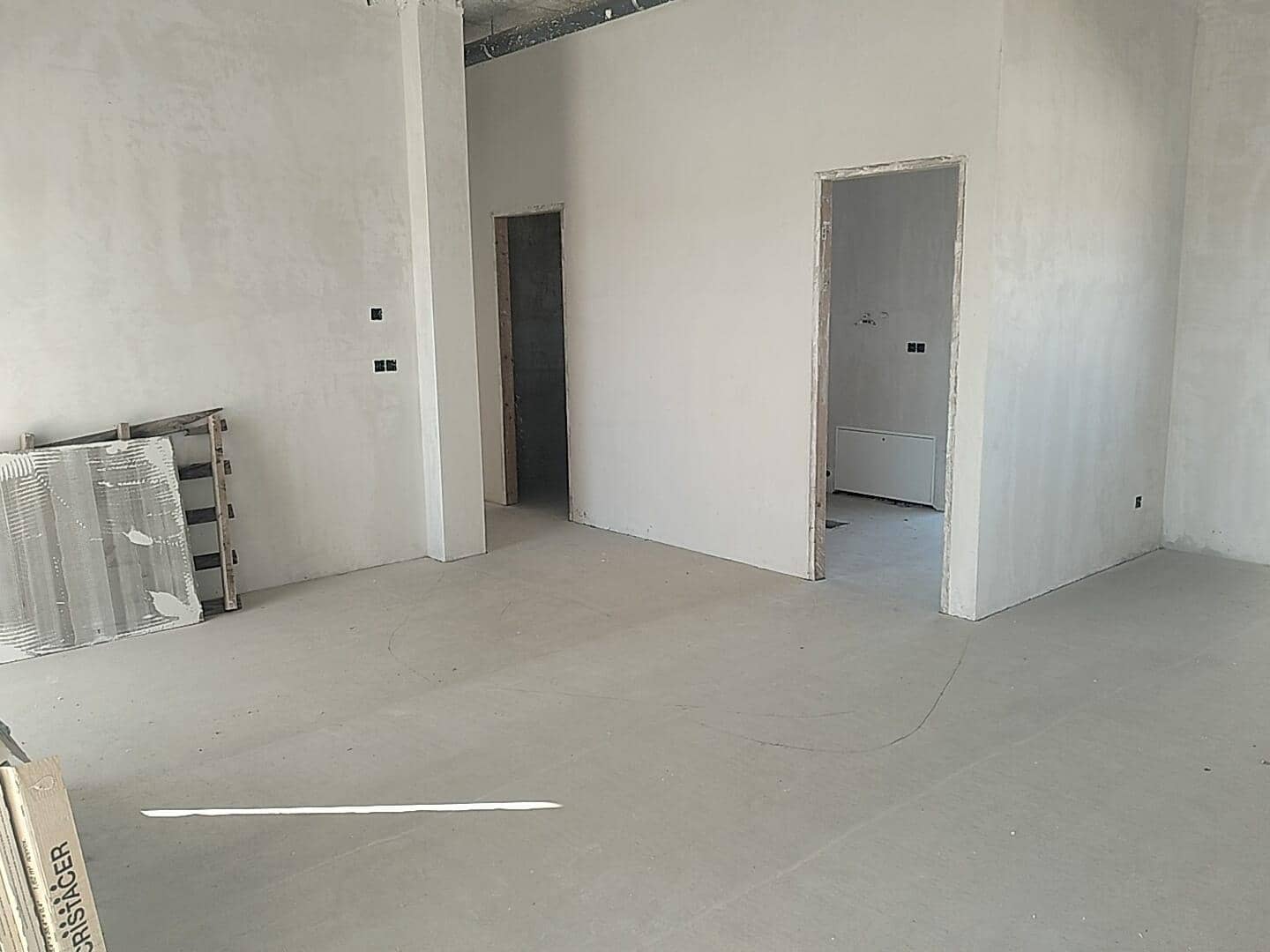 Chalet de 3 habitaciones en Pinoso en venta con piscina garaje - 389.000 € (Ref: 9208279)