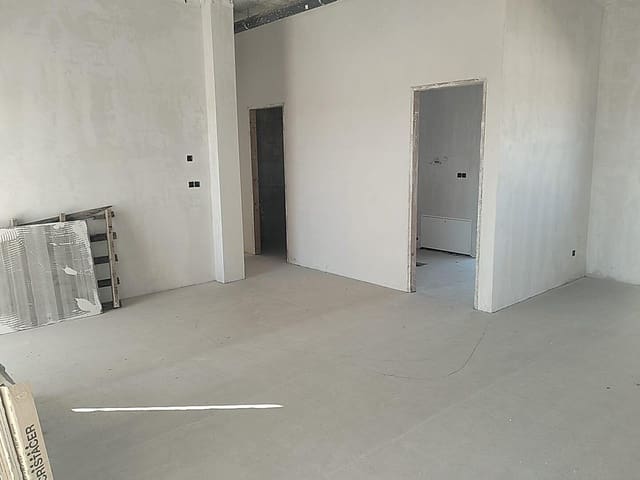 Chalet de 3 habitaciones en Pinoso en venta con piscina garaje - 389.000 € (Ref: 9208279)