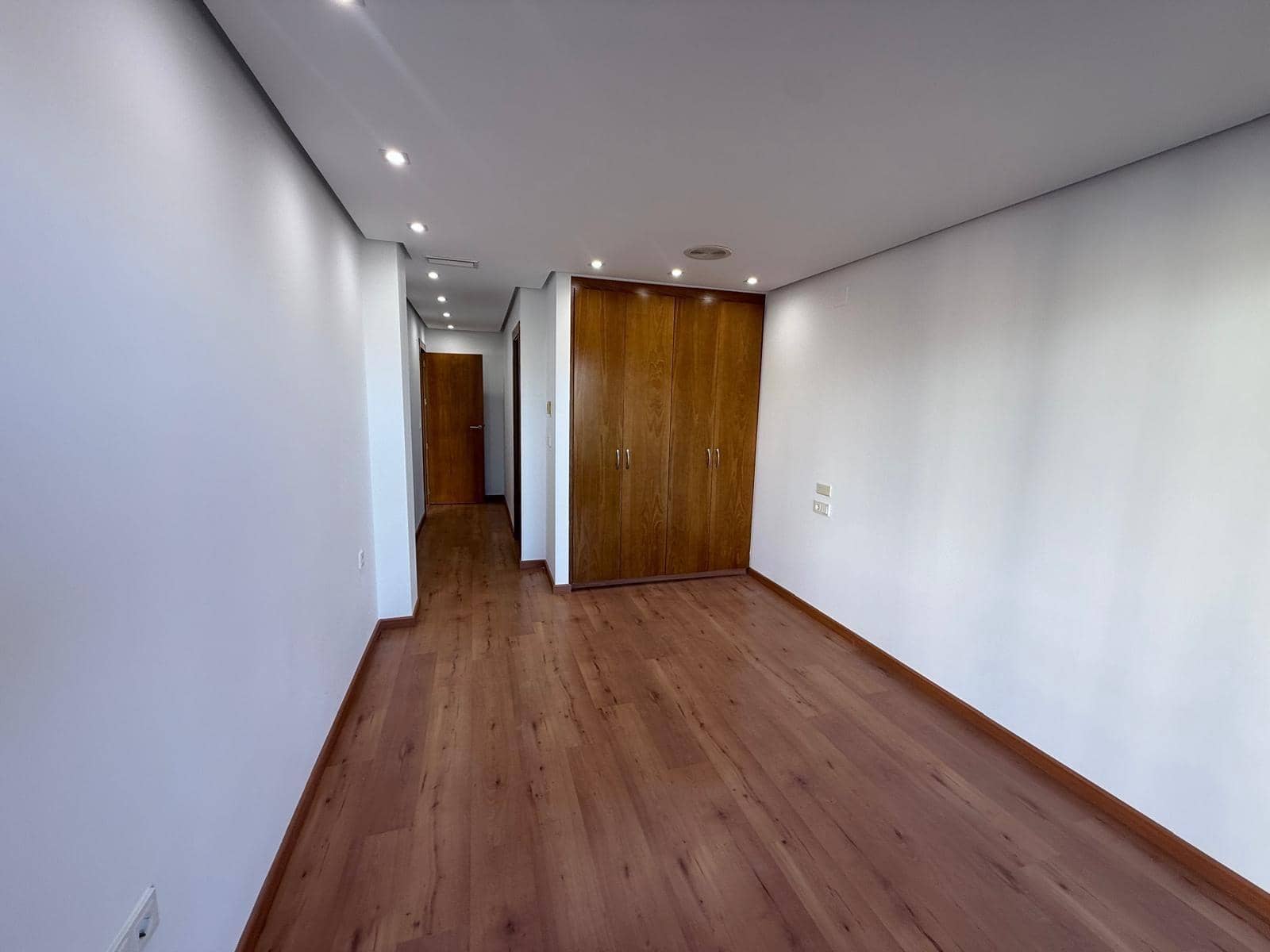 3 sypialnia Apartament na sprzedaż w Torrevieja z garażem - 438 900 € (Ref: 9208280)