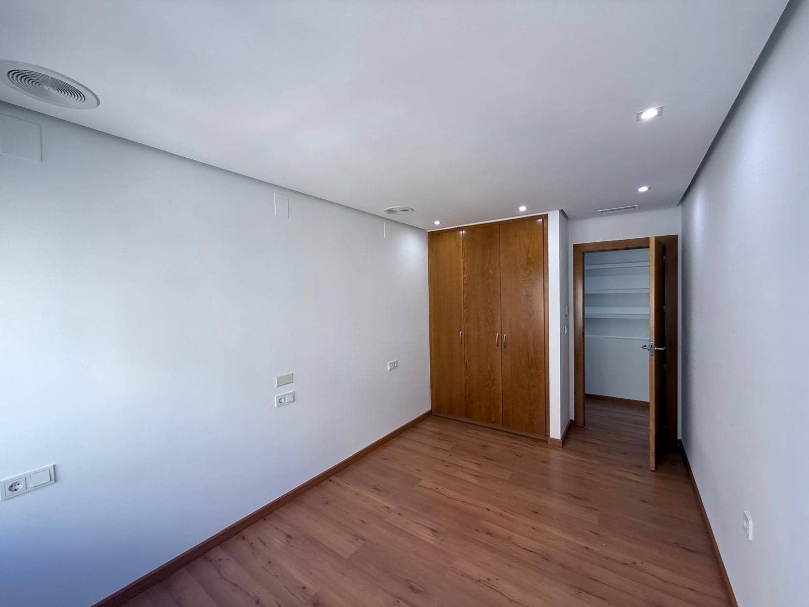 3 sypialnia Apartament na sprzedaż w Torrevieja z garażem - 438 900 € (Ref: 9208280)