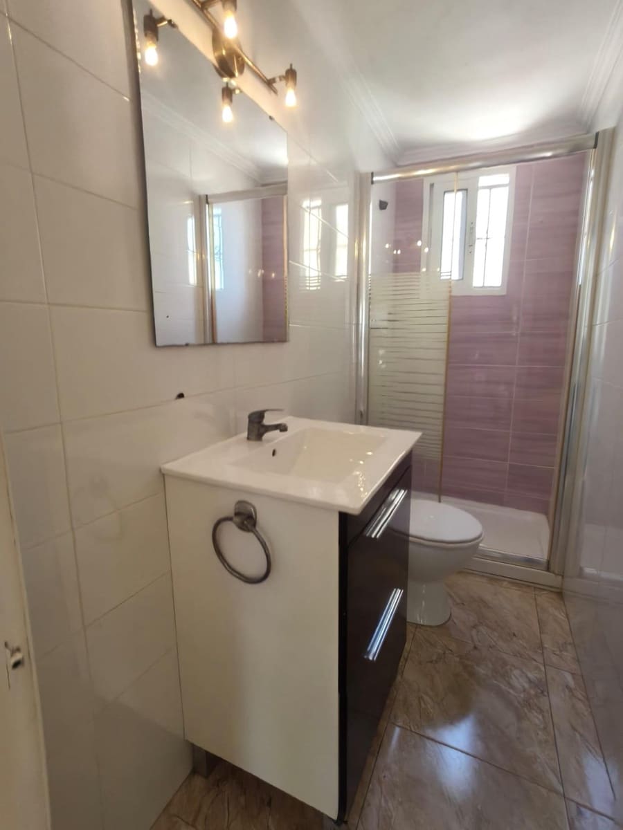 3 makuuhuone Huoneisto myytävänä paikassa Punta Prima mukana uima-altaan - 189 500 € (Ref: 9208284)