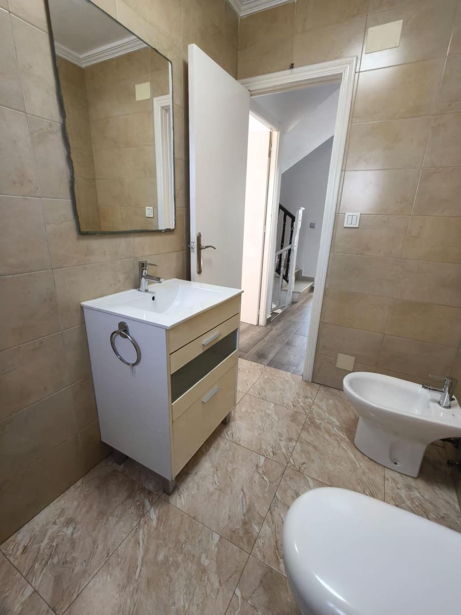 3 makuuhuone Huoneisto myytävänä paikassa Punta Prima mukana uima-altaan - 189 500 € (Ref: 9208284)