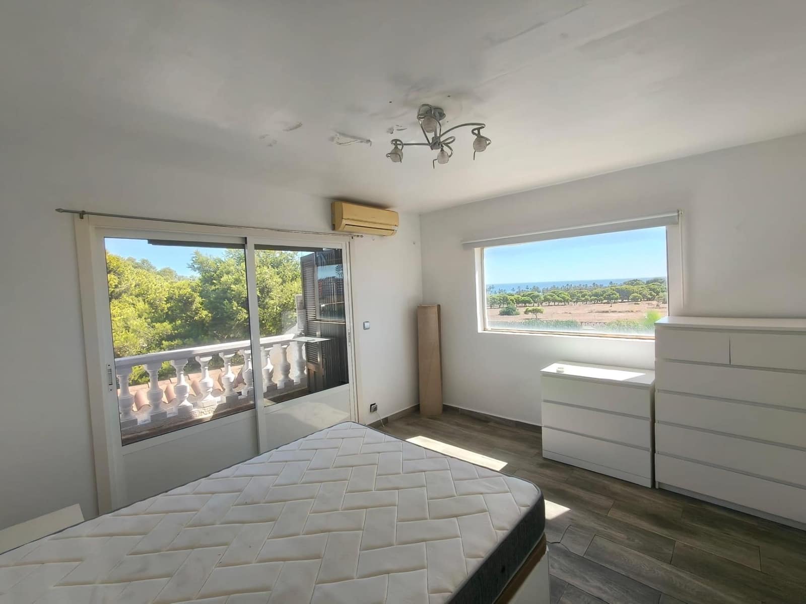 3 makuuhuone Huoneisto myytävänä paikassa Punta Prima mukana uima-altaan - 189 500 € (Ref: 9208284)