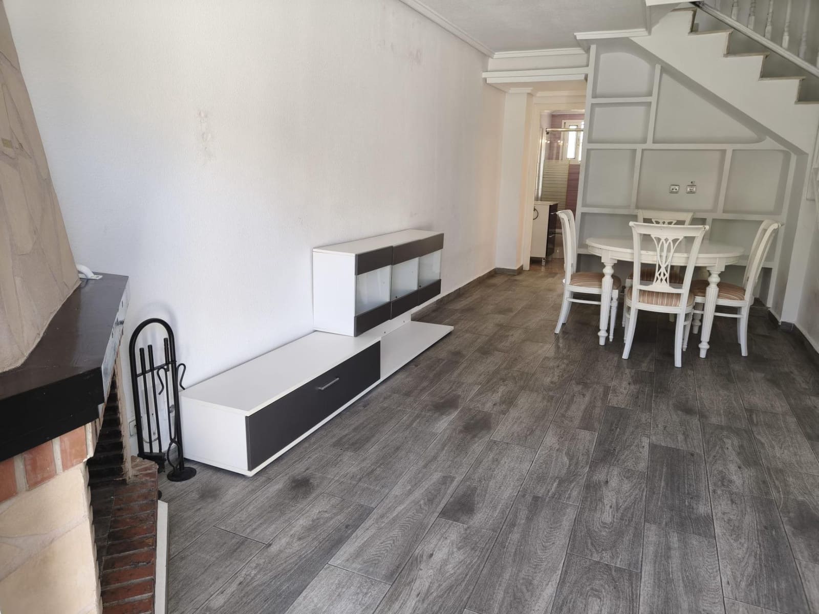 3 makuuhuone Huoneisto myytävänä paikassa Punta Prima mukana uima-altaan - 189 500 € (Ref: 9208284)