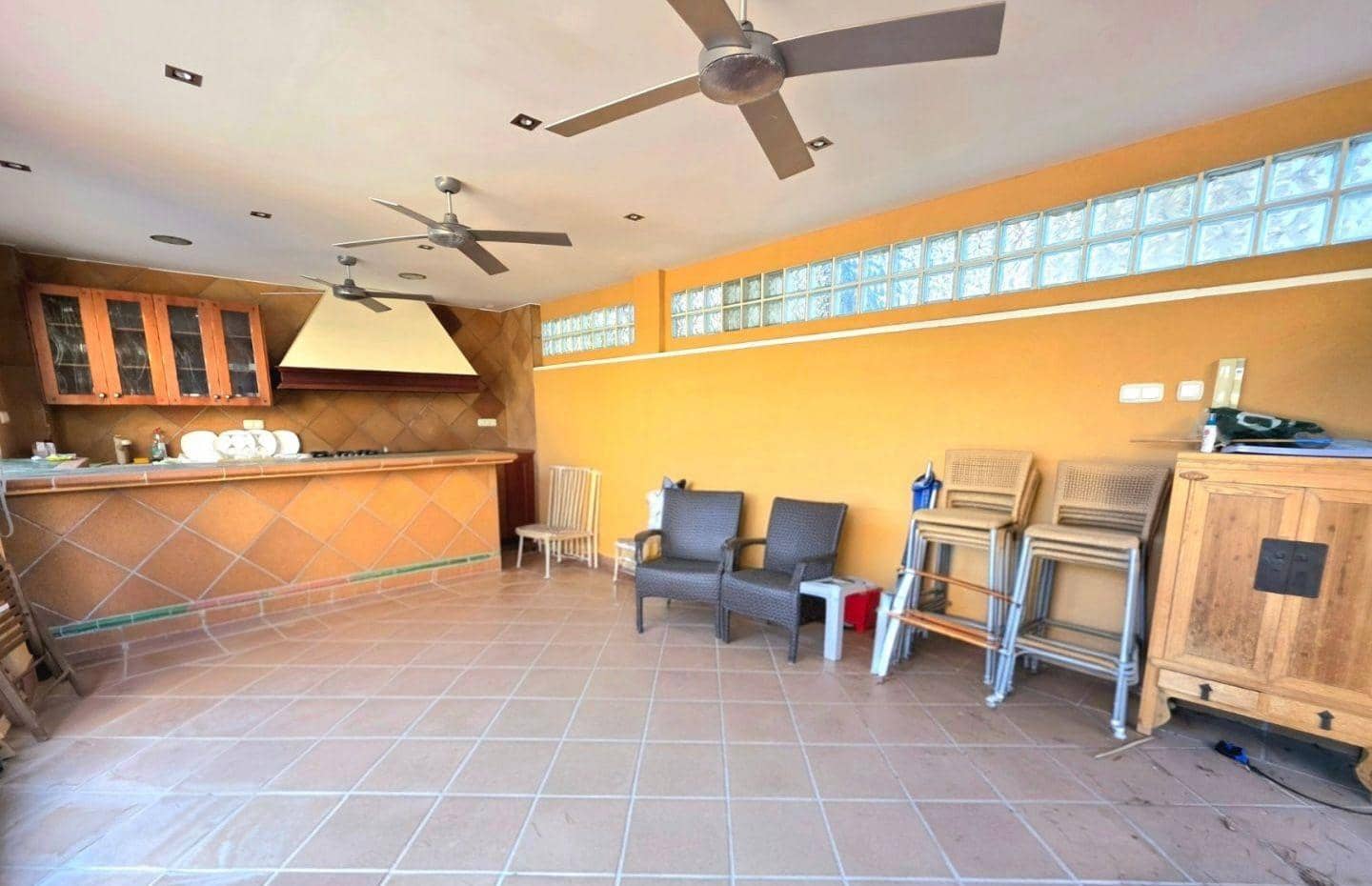 5 bedroom Villa for sale in Orihuela Costa with pool - € 739,900 (Ref: 9208285)