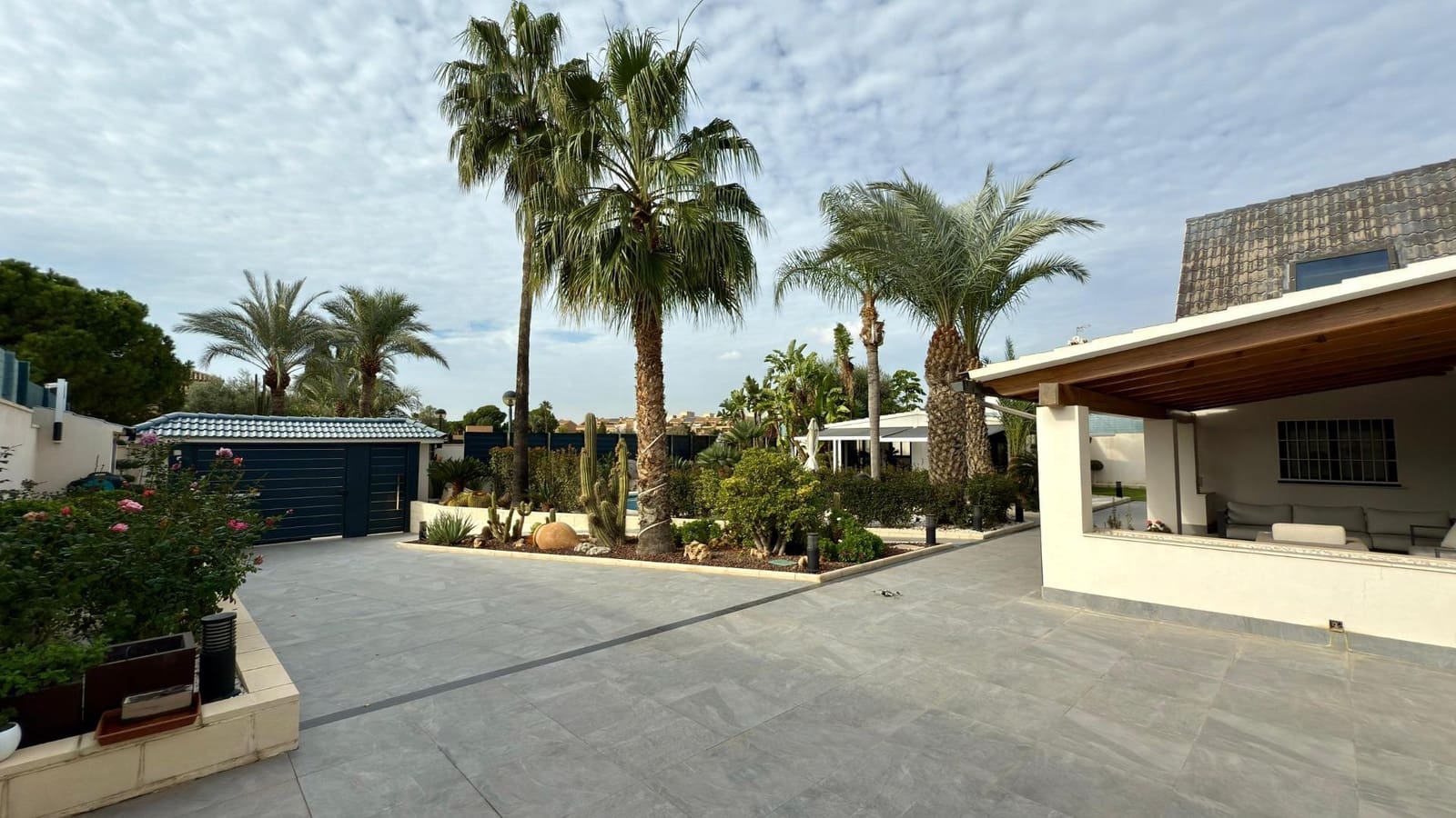 5 bedroom Villa for sale in San Juan de Alicante / Sant Joan d'Alacant with pool garage - € 1,365,000 (Ref: 9215027)
