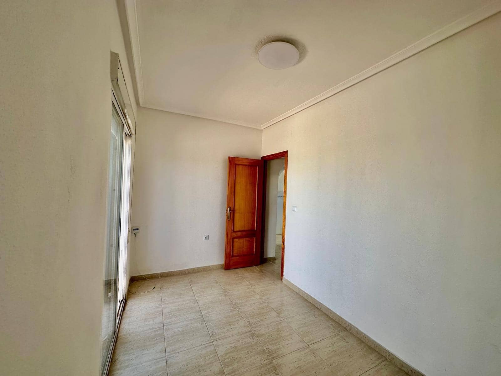 Bungalow de 2 habitaciones en Torrevieja en venta - 128.000 € (Ref: 9228487)