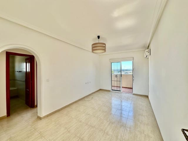 Bungalow de 2 habitaciones en Torrevieja en venta - 128.000 € (Ref: 9228487)