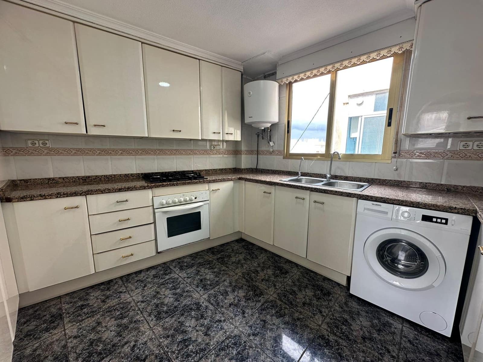 3 sypialnia Mieszkanie na sprzedaż w El Campello - 145 000 € (Ref: 9236411)