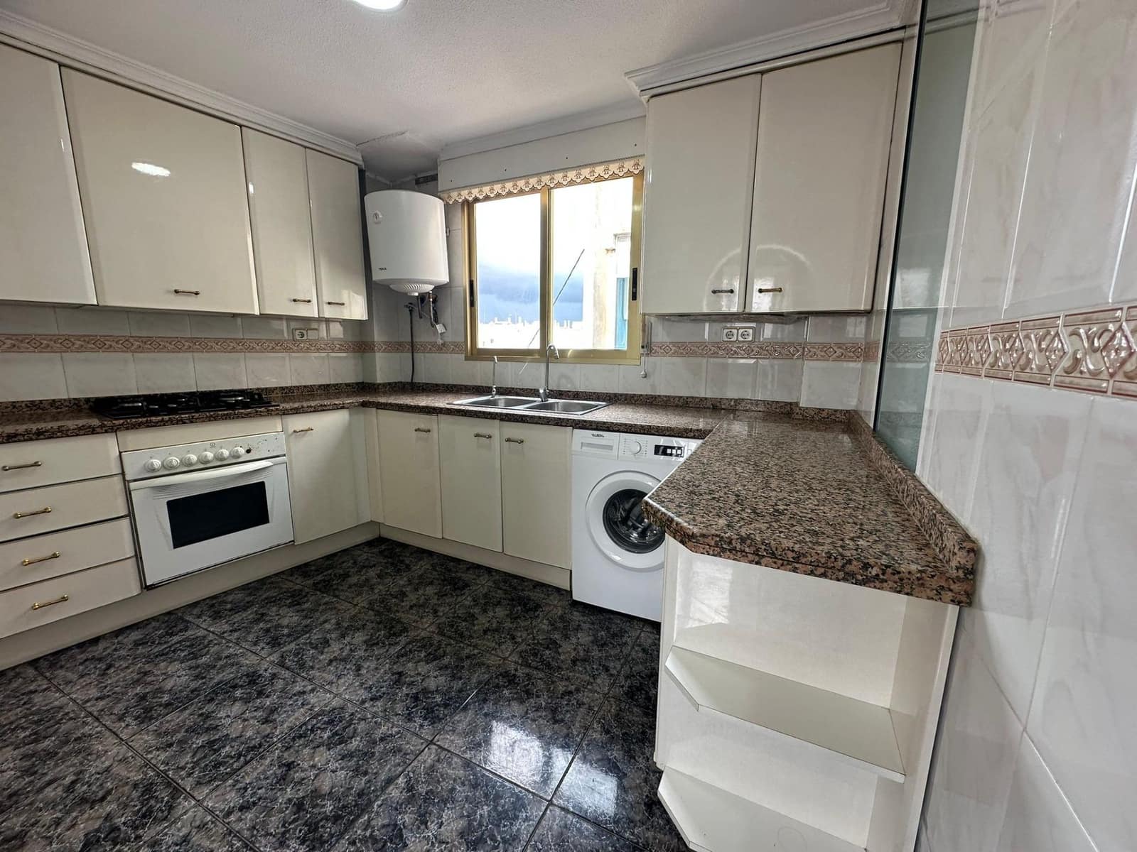 3 sypialnia Mieszkanie na sprzedaż w El Campello - 145 000 € (Ref: 9236411)