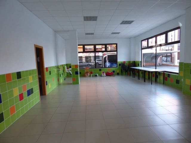 4 quarto Apartamento para venda em Playa de San Juan, Alicante cidade com piscina garagem - 575 000 € (Ref: 9240396)