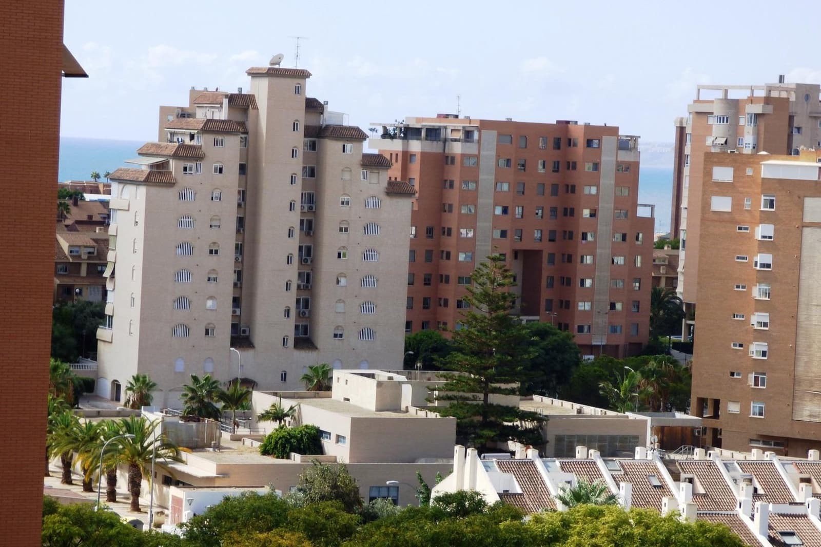 4 bedroom Flat for sale in Playa de San Juan with pool garage - € 575,000 (Ref: 9240396)