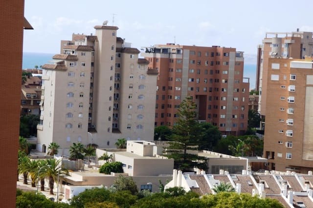 4 quarto Apartamento para venda em Playa de San Juan, Alicante cidade com piscina garagem - 575 000 € (Ref: 9240396)