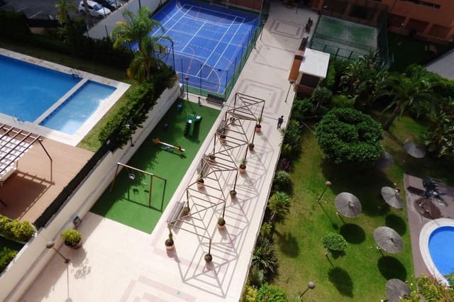 Piso de 4 habitaciones en Playa de San Juan, Alicante / Alacant ciudad en venta con piscina garaje - 575.000 € (Ref: 9240396)