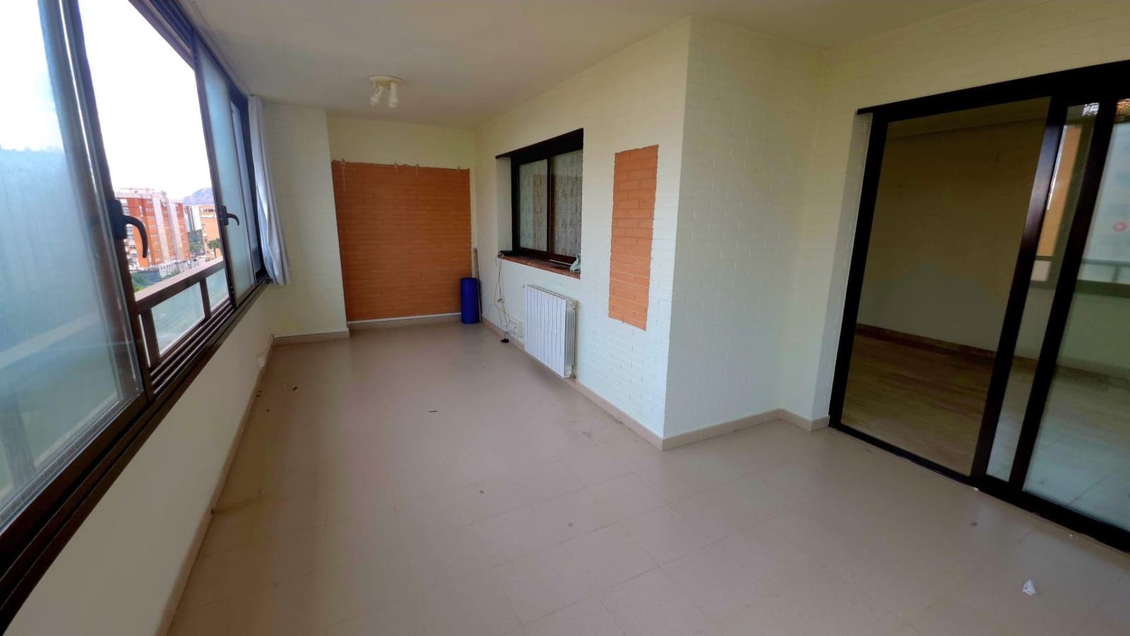 4 bedroom Flat for sale in Playa de San Juan with pool garage - € 565,000 (Ref: 9240396)