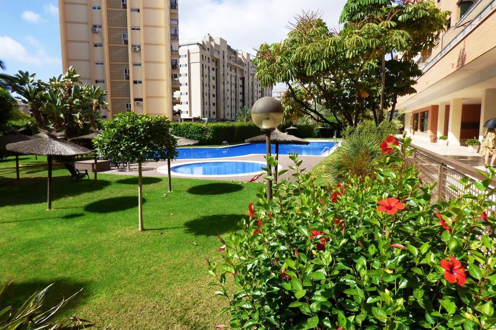 4 bedroom Flat for sale in Playa de San Juan with pool garage - € 565,000 (Ref: 9240396)