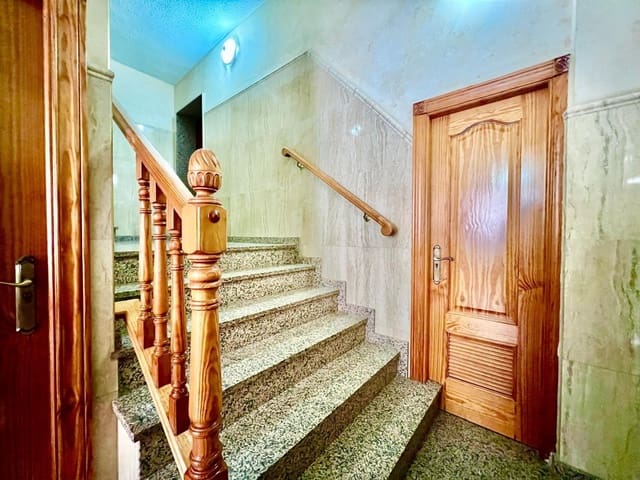 4 Zimmer Penthouse zu verkaufen in Las Piscinas Naturales, Torrevieja - 259.900 € (Ref: 9240400)