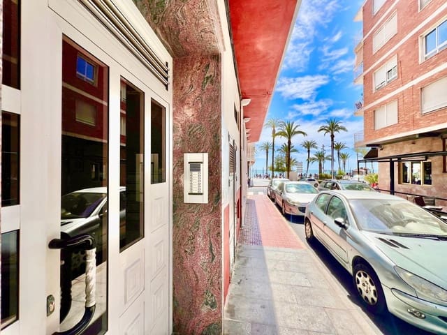 4 Zimmer Penthouse zu verkaufen in Las Piscinas Naturales, Torrevieja - 259.900 € (Ref: 9240400)