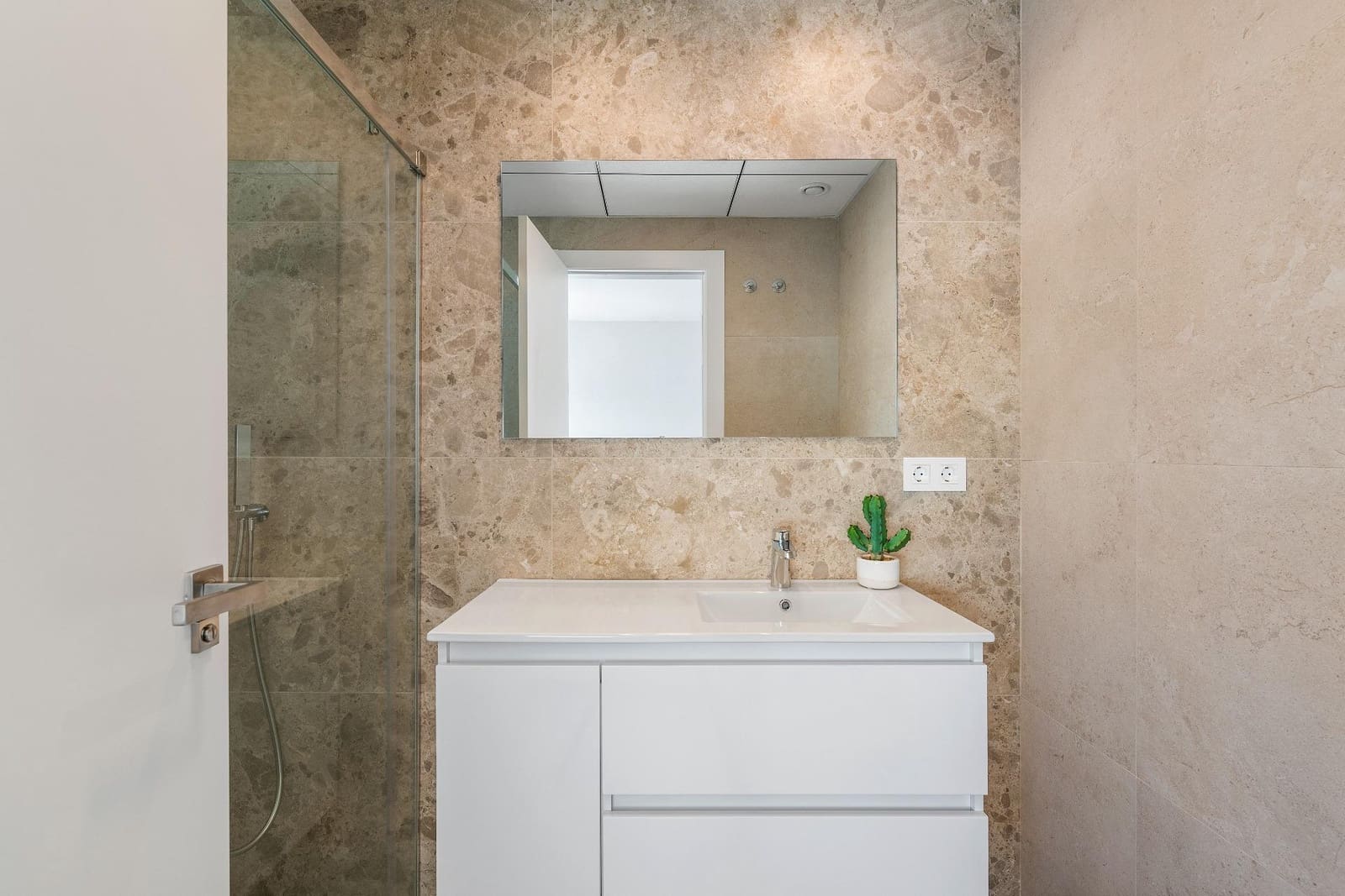 3 bedroom Villa for sale in Los Alcazares with pool - € 399,900 (Ref: 9243402)