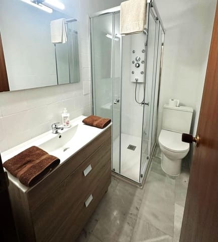 2 soverom Leilighet til salgs i Alicante by med svømmebasseng - € 299 000 (Ref: 9243404)