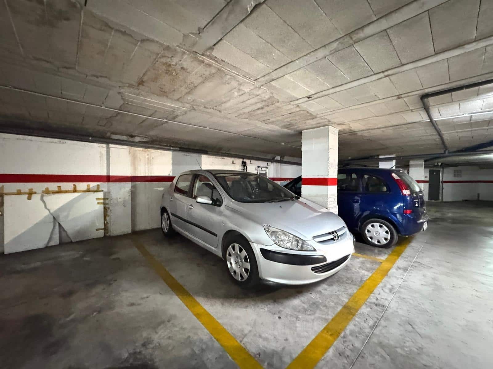 Apartamento de 2 habitaciones en Torrevieja en venta con piscina garaje - 139.900 € (Ref: 9247299)