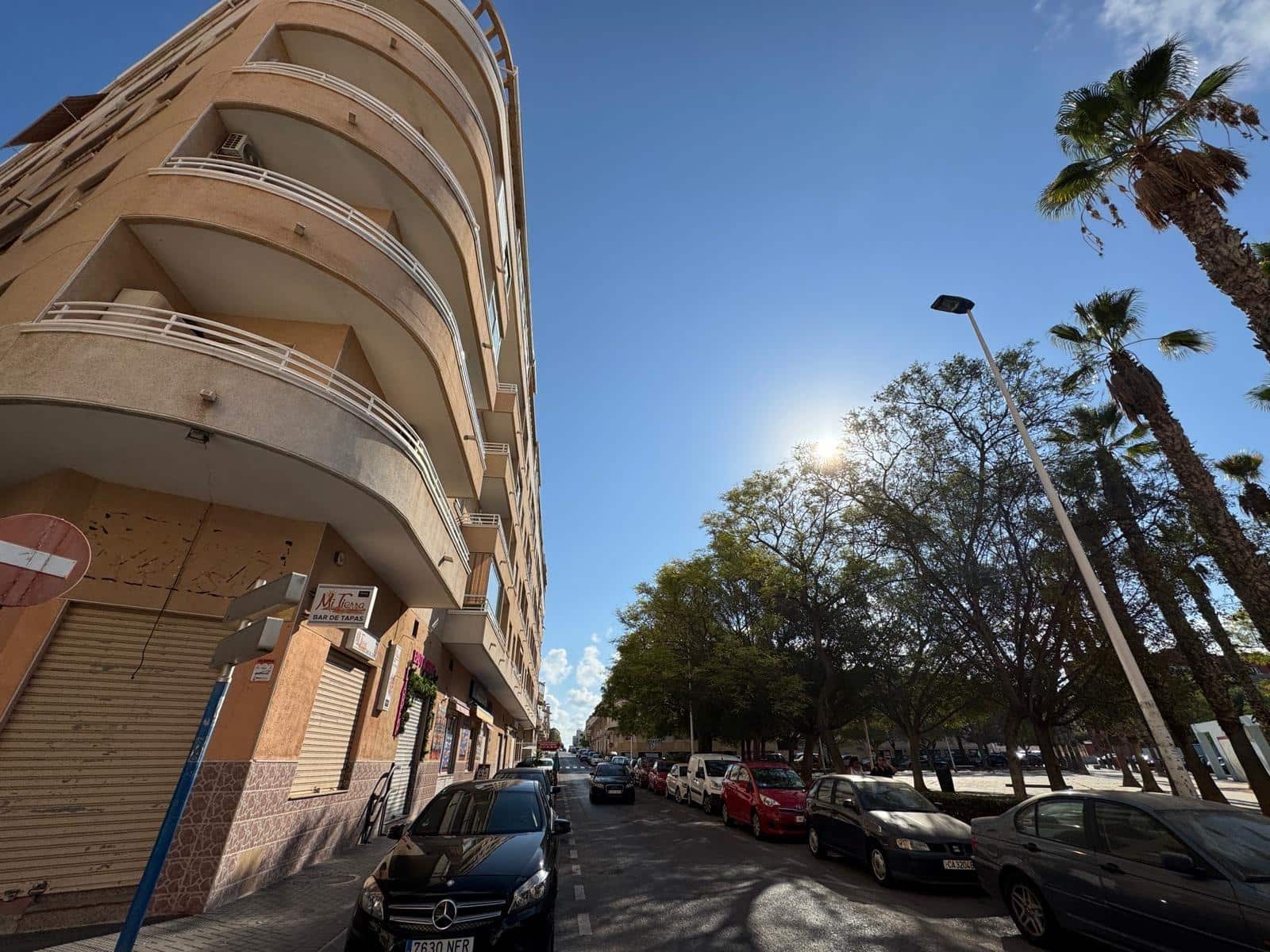Apartamento de 2 habitaciones en Torrevieja en venta con piscina garaje - 139.900 € (Ref: 9247299)