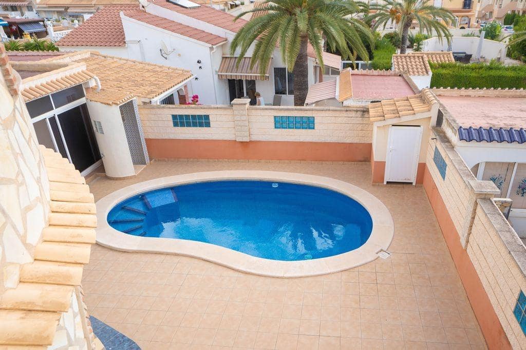 4 sypialnia Willa na sprzedaż w Orihuela Costa z garażem - 439 000 € (Ref: 9248178)