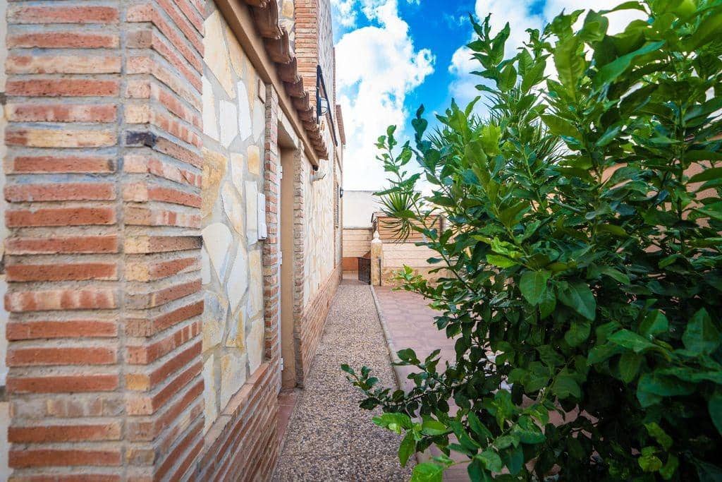 4 sypialnia Willa na sprzedaż w Orihuela Costa z garażem - 439 000 € (Ref: 9248178)