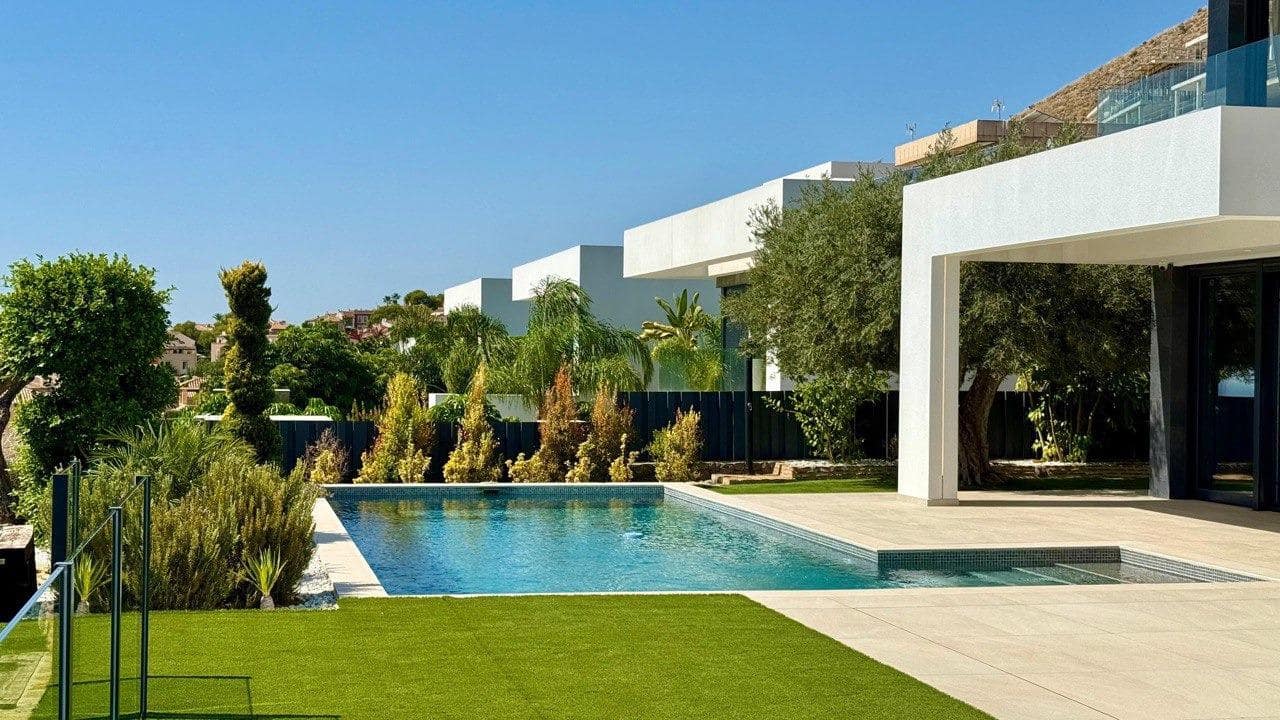 7 sypialnia Willa na sprzedaż w Finestrat z basenem - 4 450 000 € (Ref: 9248746)