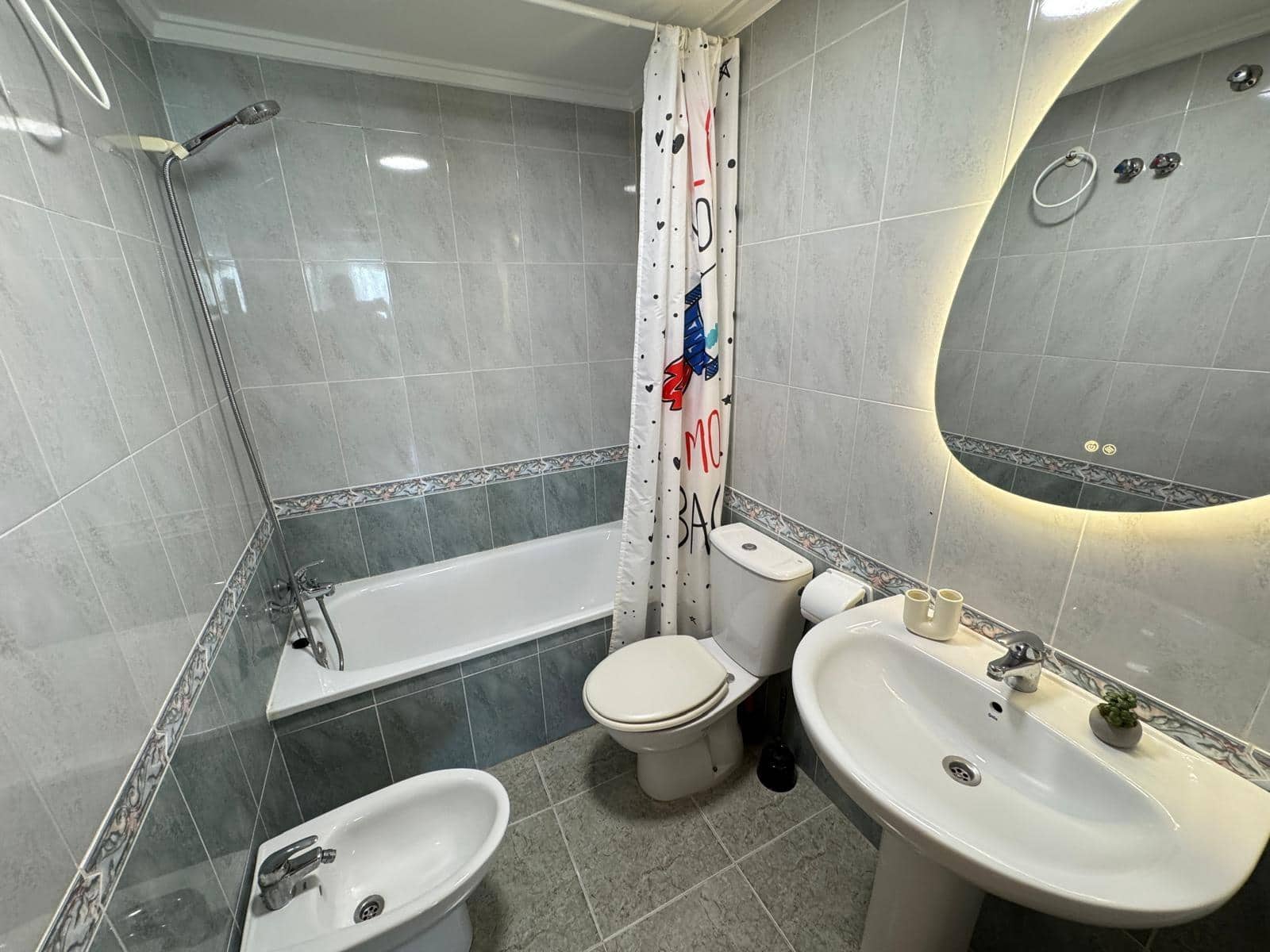 2 soveværelse Lejlighed til salg i Torrevieja med swimmingpool - € 135.000 (Ref: 9252450)