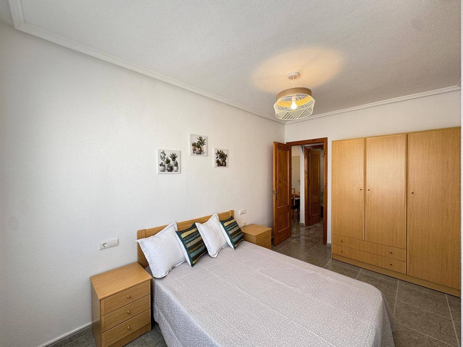 2 soveværelse Lejlighed til salg i Torrevieja med swimmingpool - € 135.000 (Ref: 9252450)