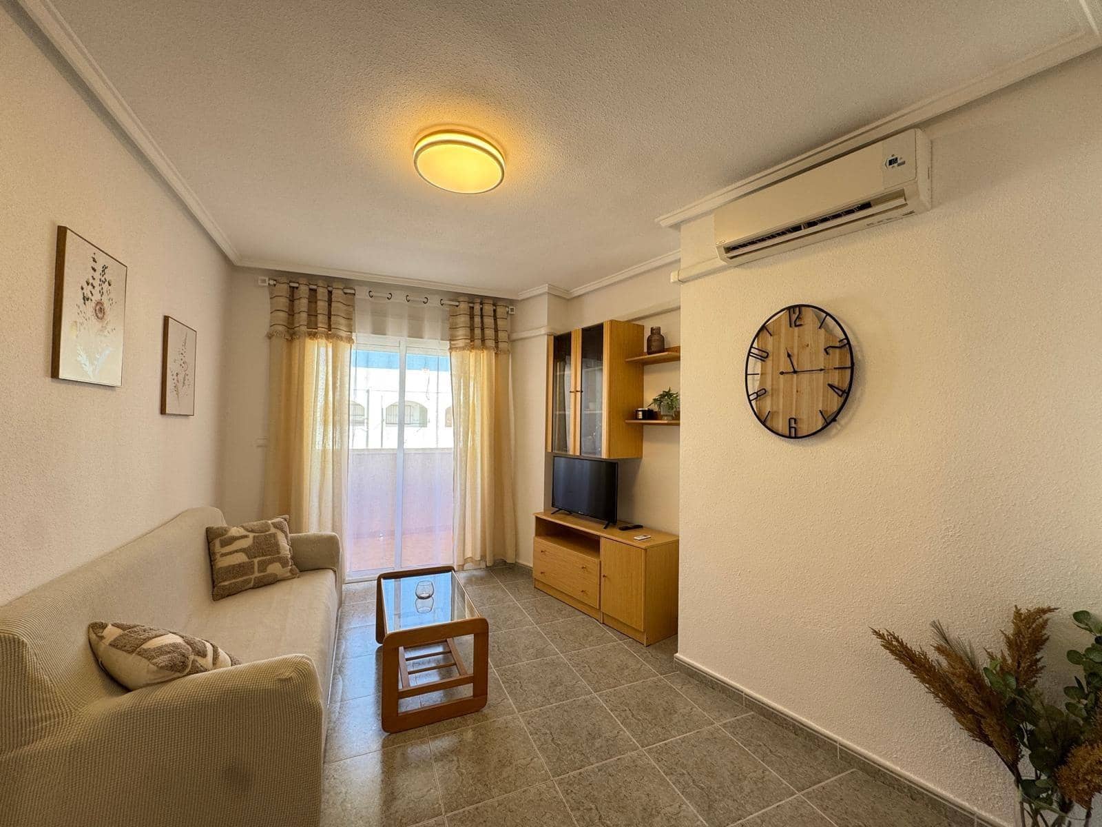 2 soveværelse Lejlighed til salg i Torrevieja med swimmingpool - € 135.000 (Ref: 9252450)