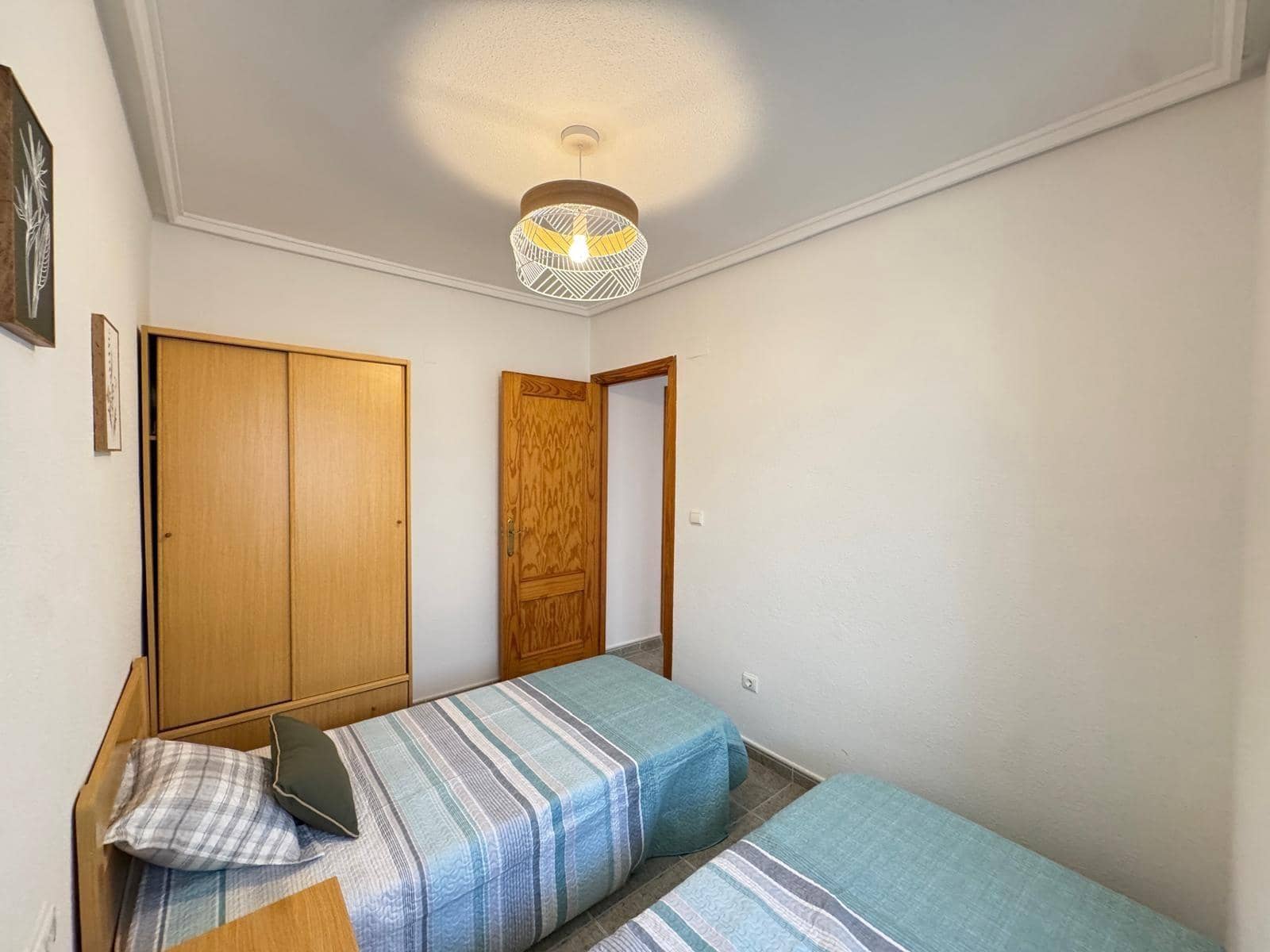 2 soveværelse Lejlighed til salg i Torrevieja med swimmingpool - € 135.000 (Ref: 9252450)