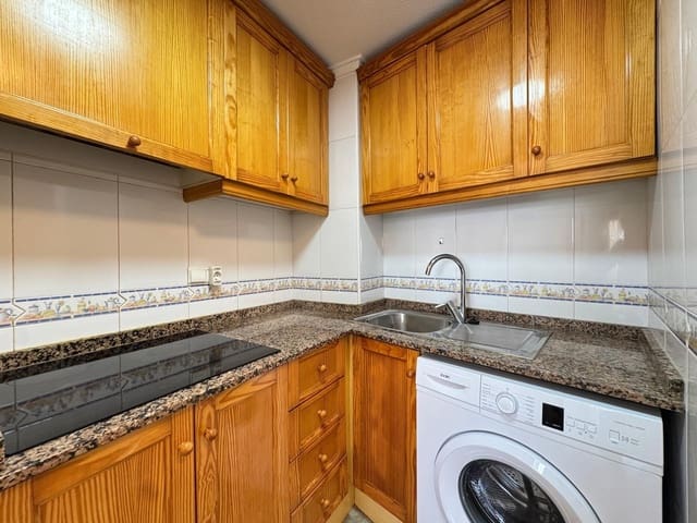 2 soveværelse Lejlighed til salg i Playa de los Locos, Torrevieja med swimmingpool - € 135.000 (Ref: 9252450)