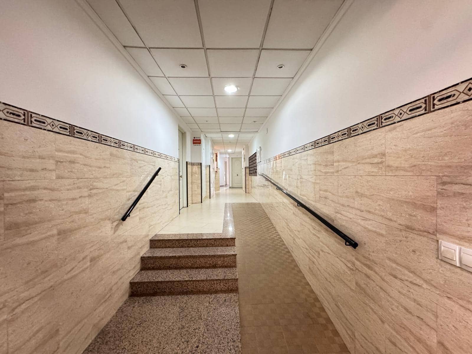 2 soveværelse Lejlighed til salg i Torrevieja med swimmingpool - € 135.000 (Ref: 9252450)