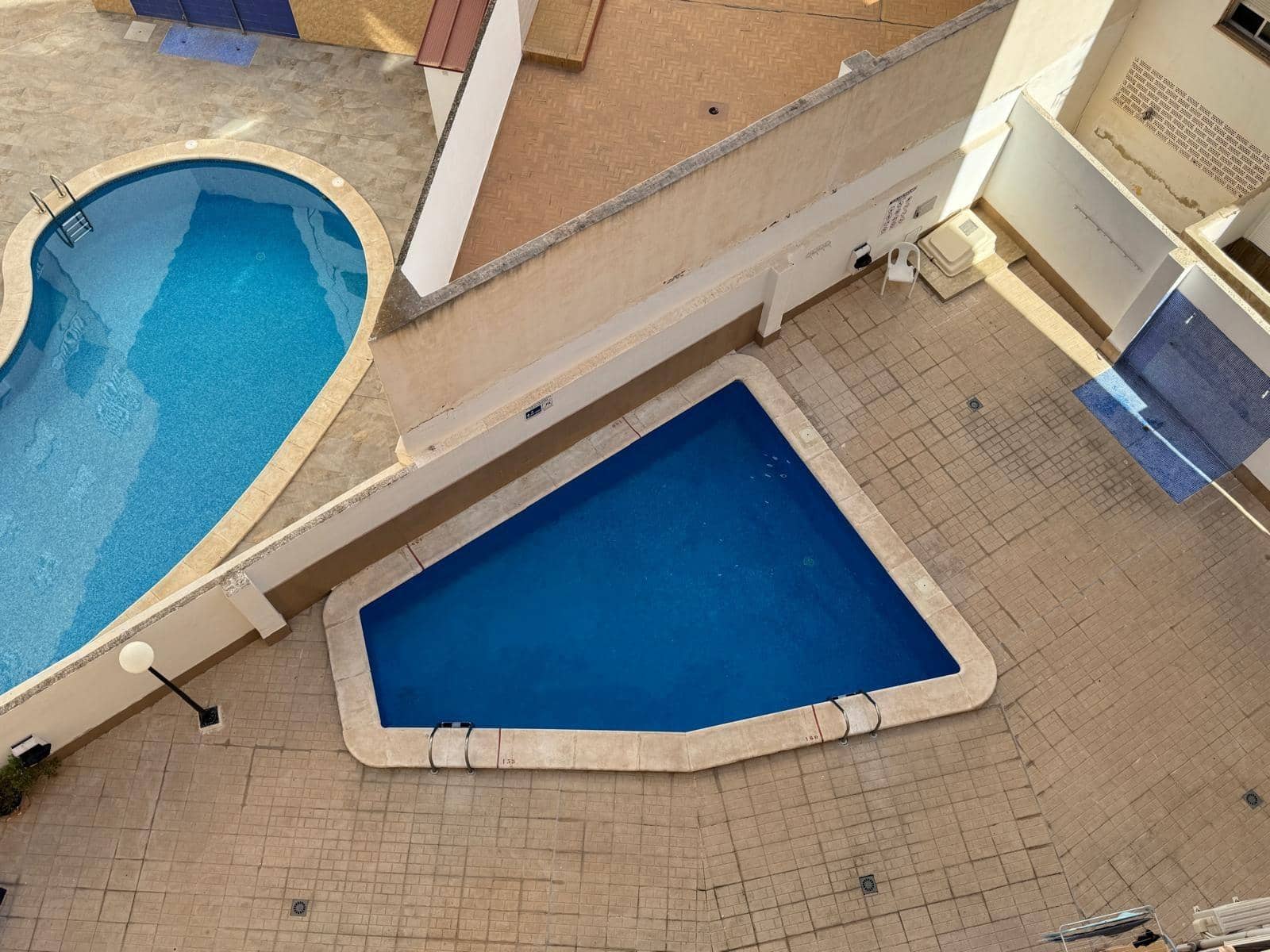 2 soveværelse Lejlighed til salg i Torrevieja med swimmingpool - € 135.000 (Ref: 9252450)