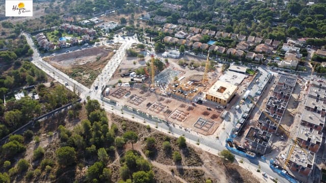 3 sypialnia Mieszkanie na sprzedaż w Godella z basenem garażem - 404 000 € (Ref: 9255267)