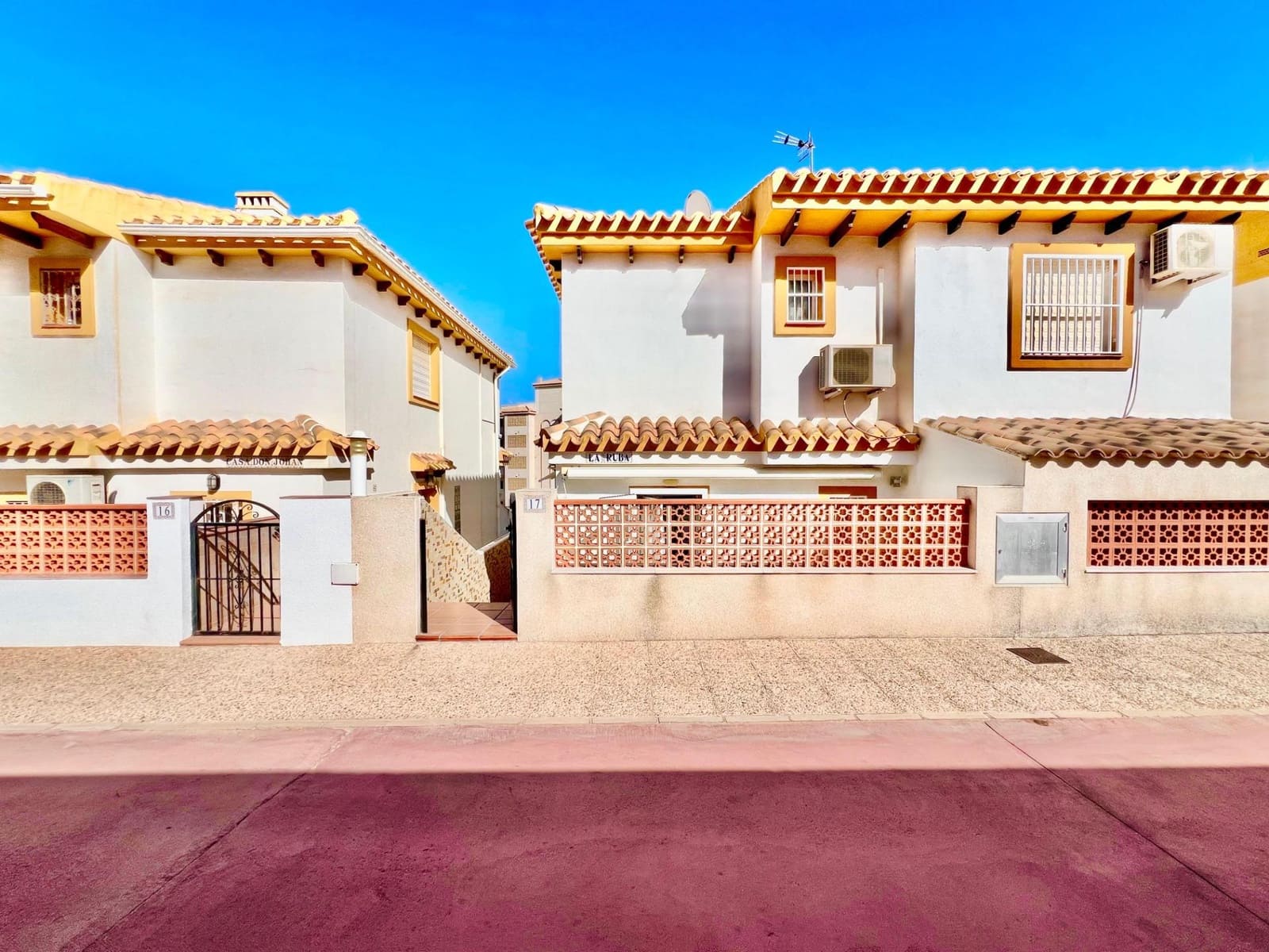 3 sypialnia Dom blizniak na sprzedaż w Cabo Cervera z basenem - 239 900 € (Ref: 9255270)