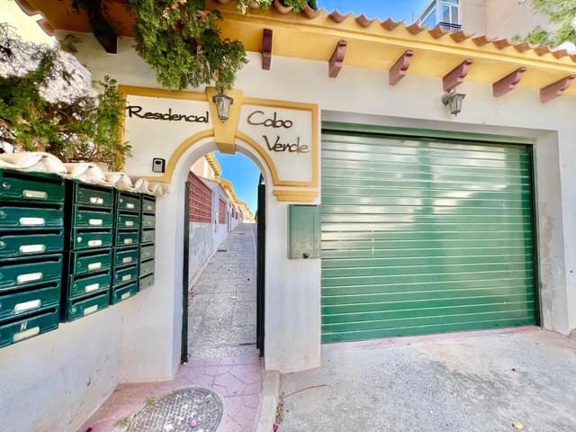 3 soveværelse Semi-Rækkehus til salg i Cabo Cervera, Torrevieja med swimmingpool - € 239.900 (Ref: 9255270)