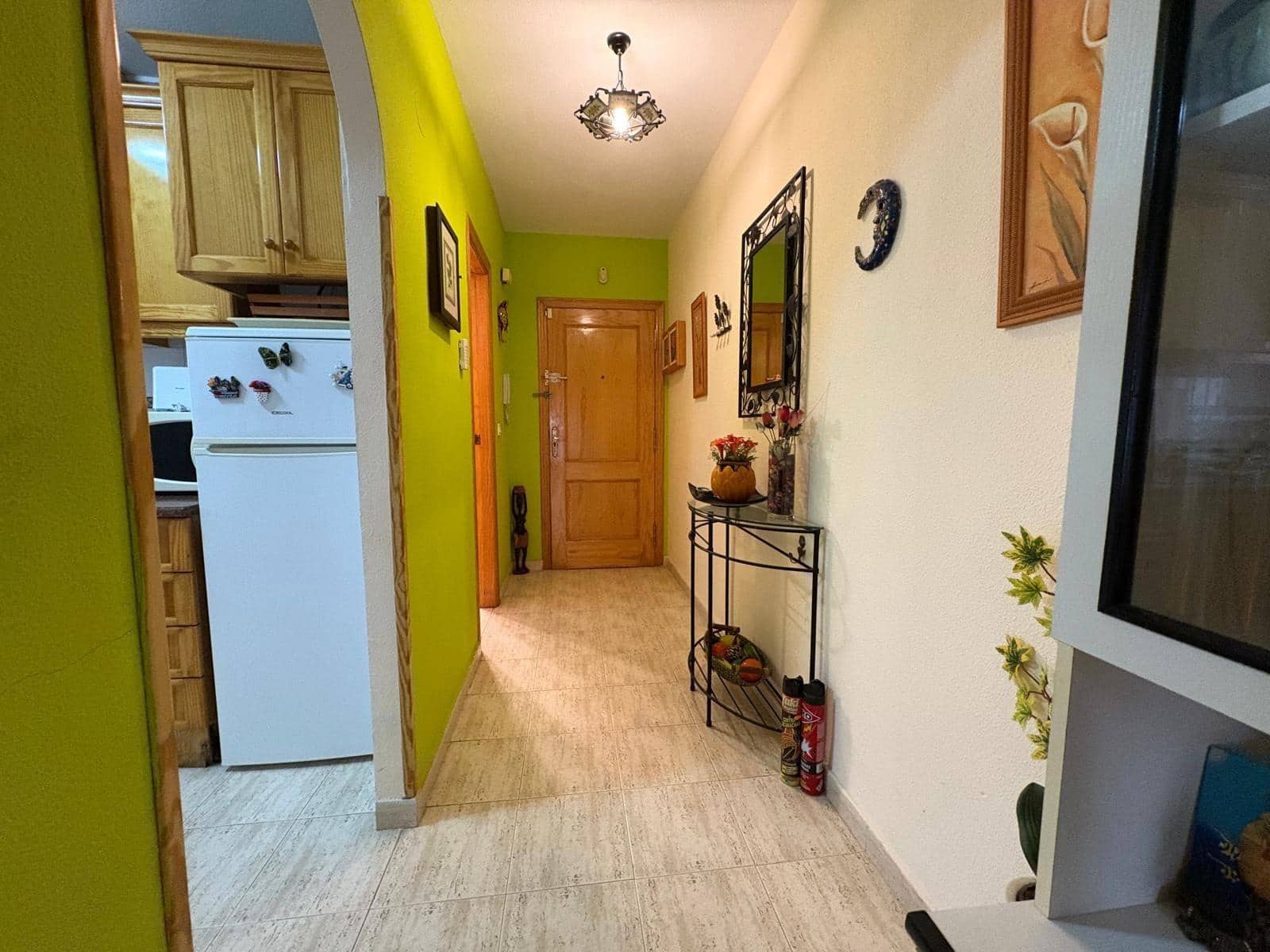 Apartamento de 2 habitaciones en Torrevieja en venta - 129.900 € (Ref: 9255274)