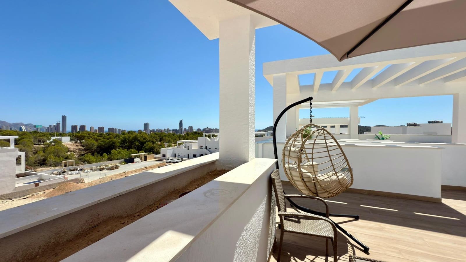 2 sypialnia Penthouse na sprzedaż w Finestrat z basenem - 370 000 € (Ref: 9257280)